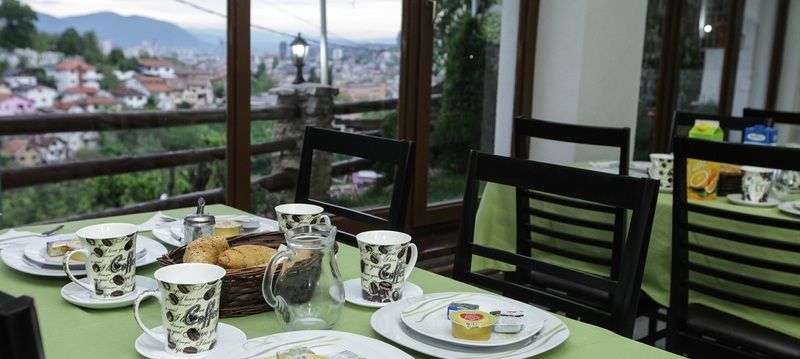 Guest House Like Сараєво Екстер'єр фото